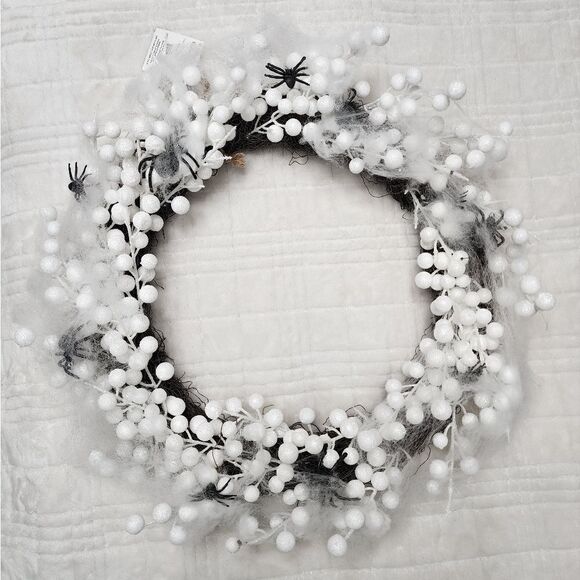 Nwt Halloween White Spiders & Web Wreath, 20" - Picture 1 of 6
